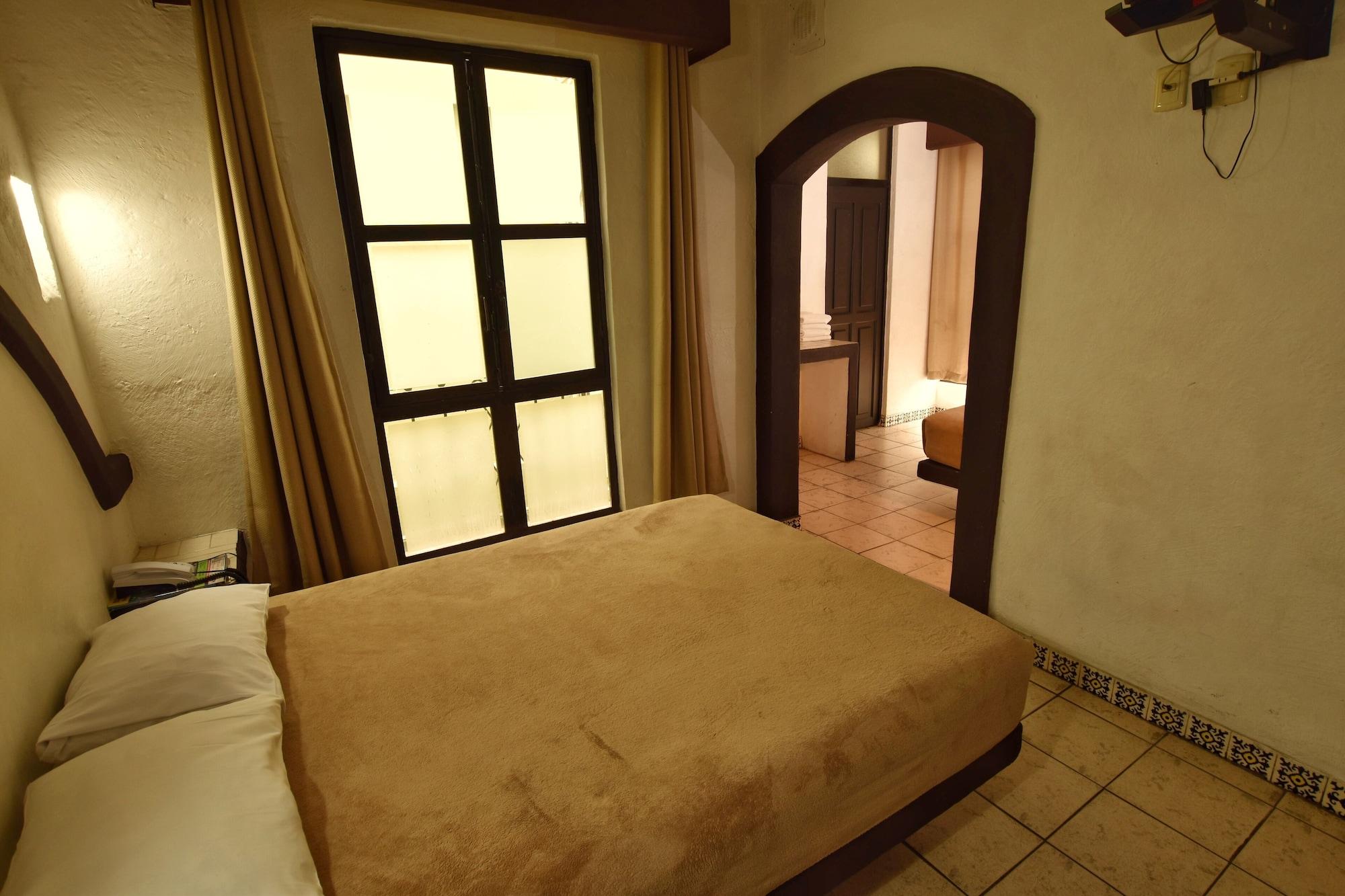 Hotel Plaza Morelia Esterno foto