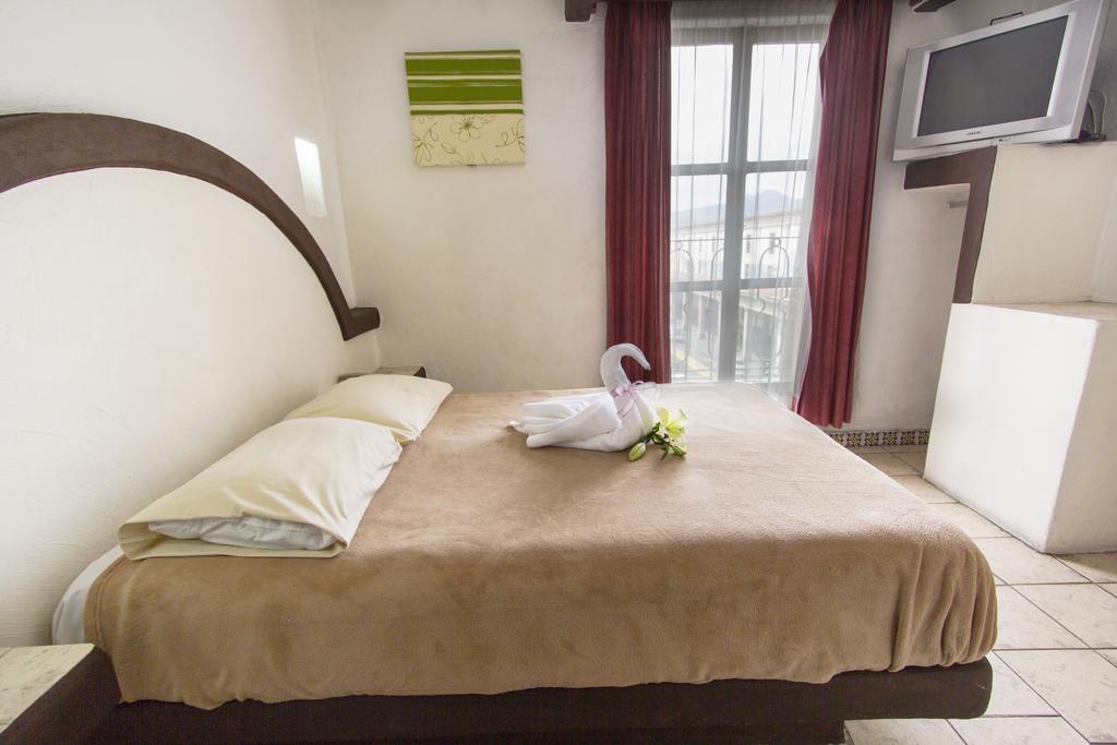 Hotel Plaza Morelia Esterno foto