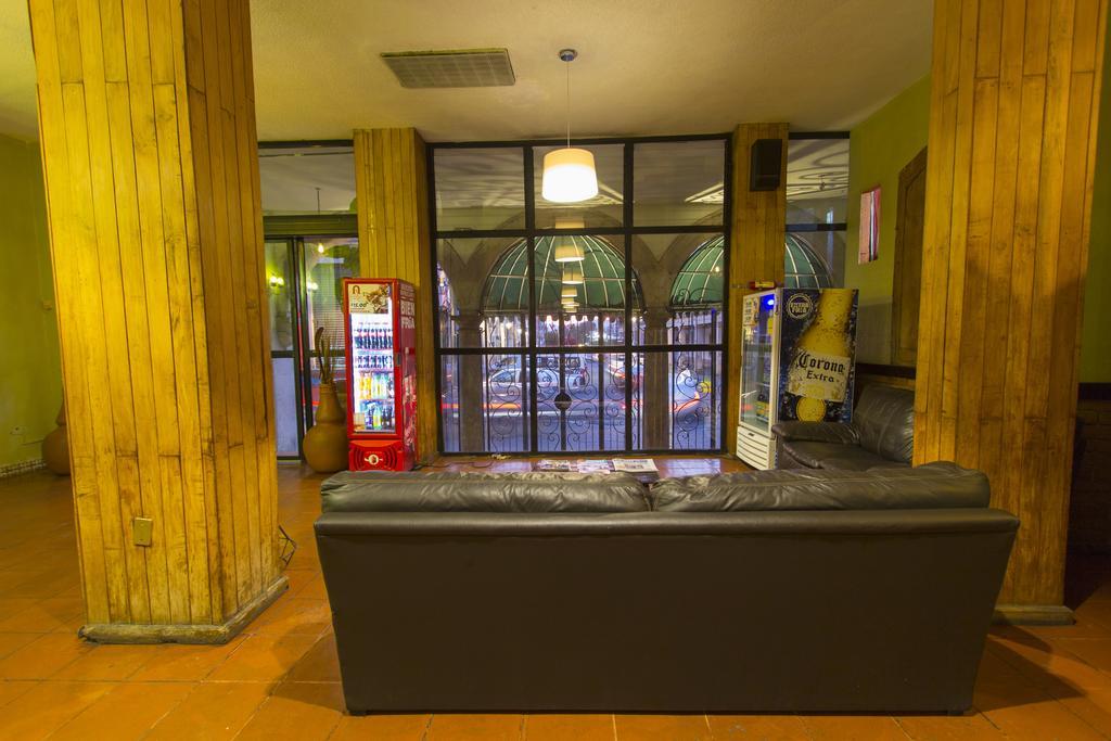 Hotel Plaza Morelia Esterno foto